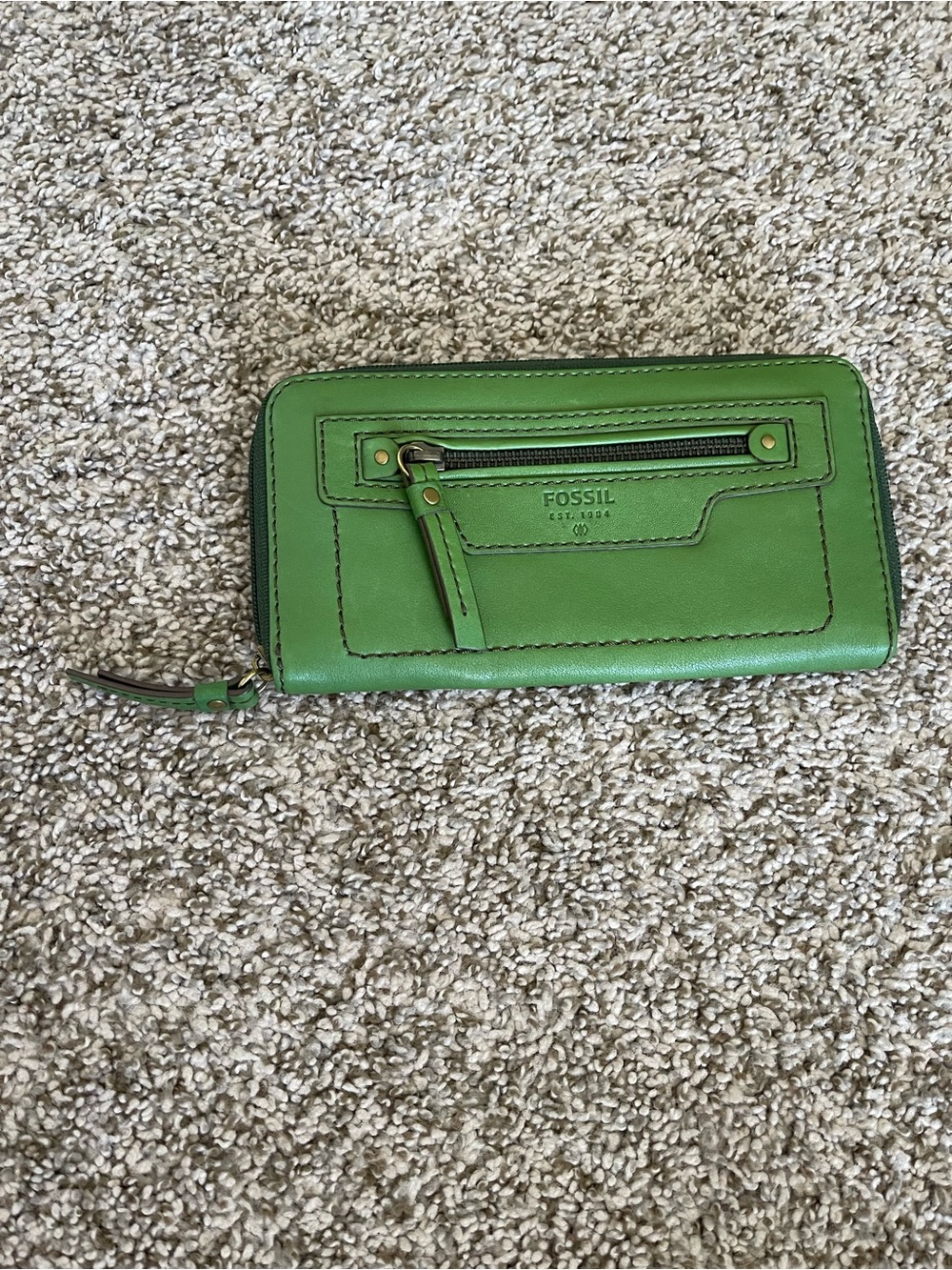 Fossil Bright Green Leather Zip Wallet